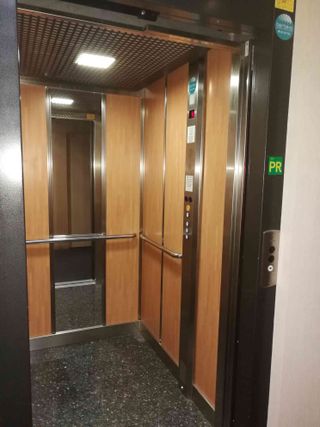 HOTEL RESTAURANTE ELLAURI 781 m2 ZEANURI BIZKAIA