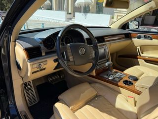 Volkswagen Phaeton 2012