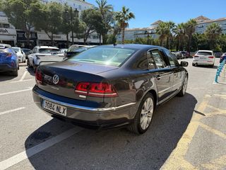 Volkswagen Phaeton 2012