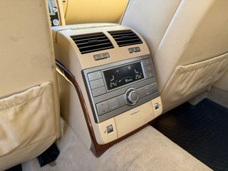 Volkswagen Phaeton 2012