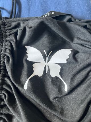Vestido negro niña con mariposa