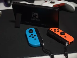 Nintendo Switch v2 Azul/Naranja