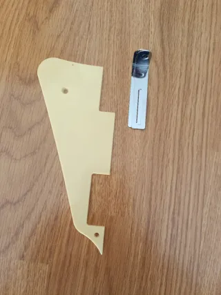 Golpeador Les Paul color crema