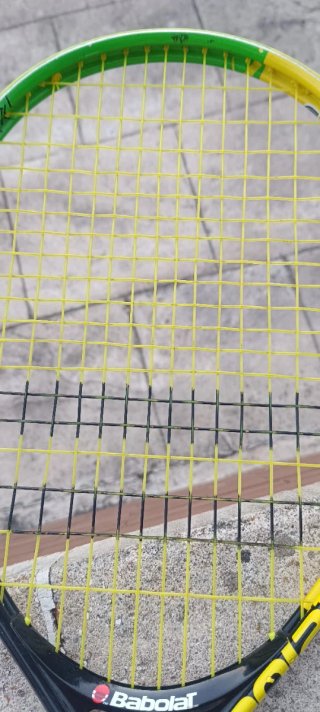 Raqueta Tenis Babolat Niño con su funda