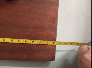 Quadro auto d'epoca in rilievo su legno