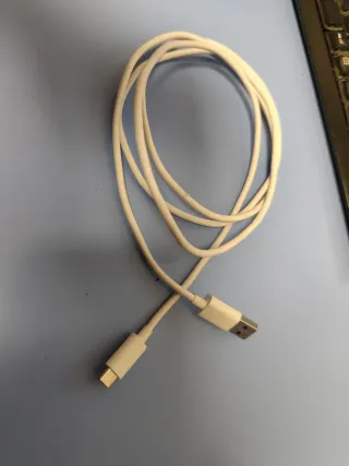 Mando Google Chromecast, cargador y cable