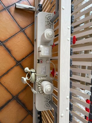 Cama Eléctrica Articulada Metálica tengo 2 camas