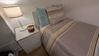 Estructura de cama Ikea 90x200x30 con cabecero