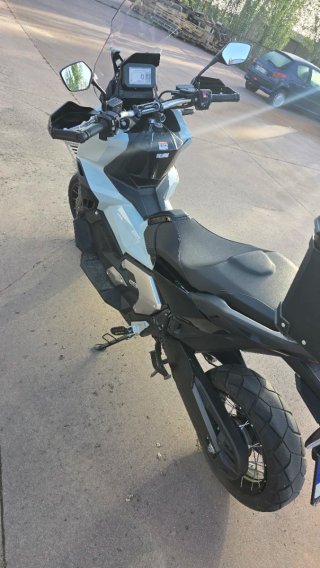 Honda XADV 750 Gris/negro