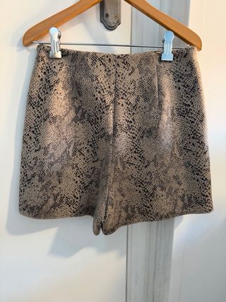 Falda pantalón Zara estampado serpiente