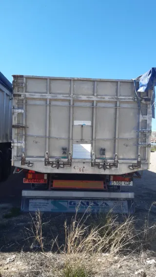 Semirremolque basculante