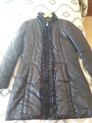 Abrigo acolchado mujer negro