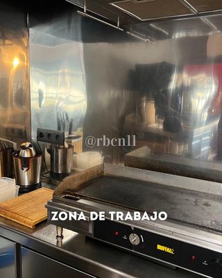 Traspaso Cafeteria Bar C2 con terraza en Sants