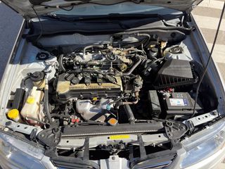 Nissan Almera 2001