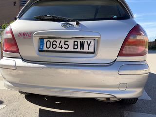 Nissan Almera 2001