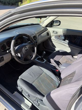 Nissan Almera 2001