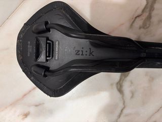 Sillín FIZIK negro