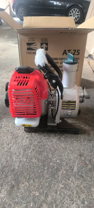 Bomba de agua Campeón AT-25