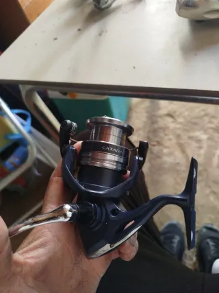 Carrete Shimano Catana 2500HG Spinning