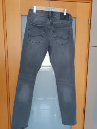 Pantalón vaquero Jack & Jones gris