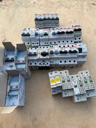 Materiale elettrico