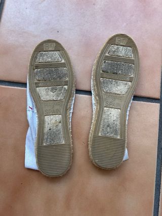 Alpargatas blancas