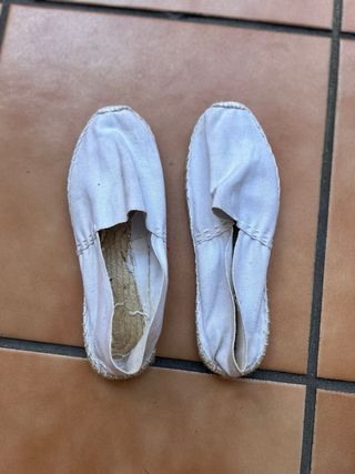 Alpargatas blancas