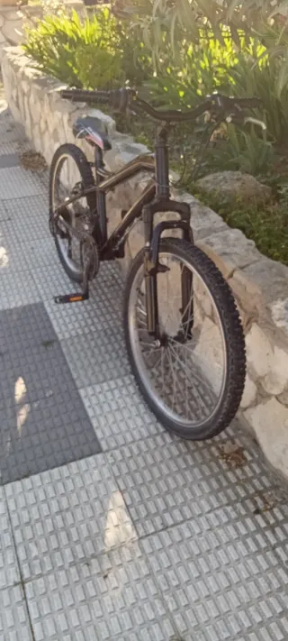 Bicicleta de stunt negra