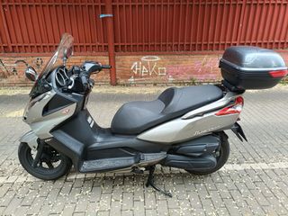 Kymco Superdink 125i Maxi Scooter