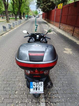 Kymco Superdink 125i Maxi Scooter
