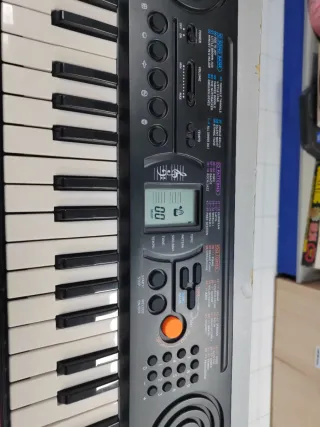 Teclado Casio SA-76