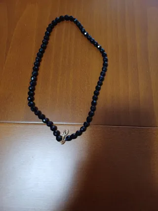 Lote 6 collares perlas negras y doradas