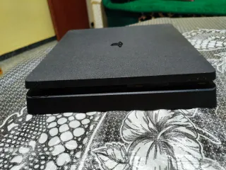 Pack PS4 Slim con Mando Azul y Juegos Incluidos