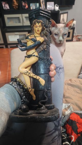 Figura Decorativa Cona