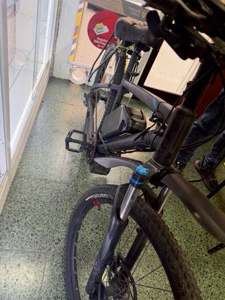 Bicicleta Eléctrica XL Negra