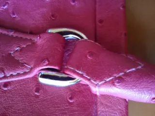 Bolso de mano, burdeos claro,con asas cortas