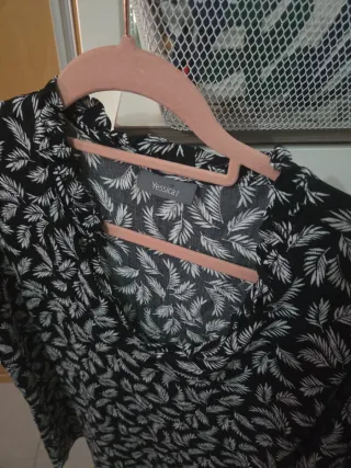 Camisa Yessica Talla 50 Estampado Hojas