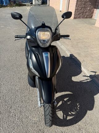 Piaggio Beverly 350