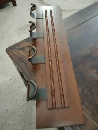Perchero madera y metal vintage