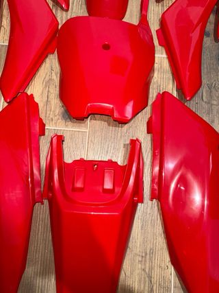 Plasticos carenados rojo pit bike CRF70