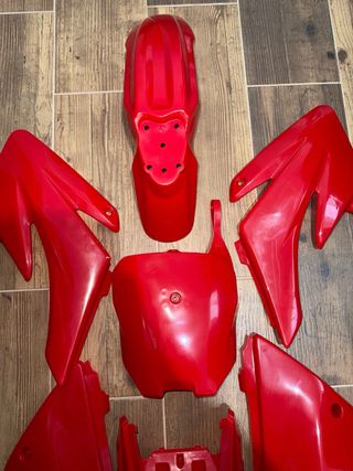 Plasticos carenados rojo pit bike CRF70