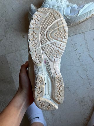 Zapatillas New Balance 2002R Protection Pack Beige