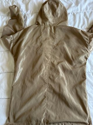 Chaqueta Miu Miu Impermeable Beige