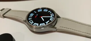 SAMSUNG WATCH 6 CLASSIC con caja.