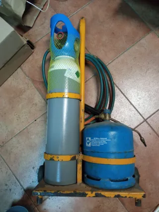 Carro para soldadura con bombona