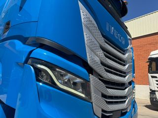 IVECO S-WAY 510 Cabeza Tractora
