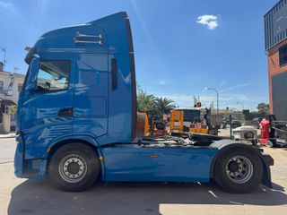 IVECO S-WAY 510 Cabeza Tractora