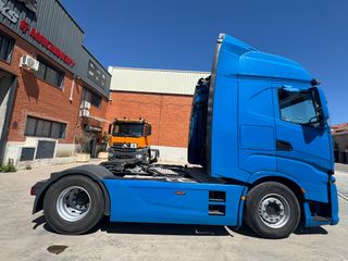 IVECO S-WAY 510 Cabeza Tractora