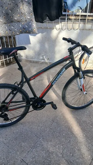 2 BICILETAS ROCKRIDER x 170 euros, 85 la unidad.