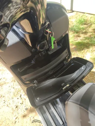 Vespa GTS 125 Negra